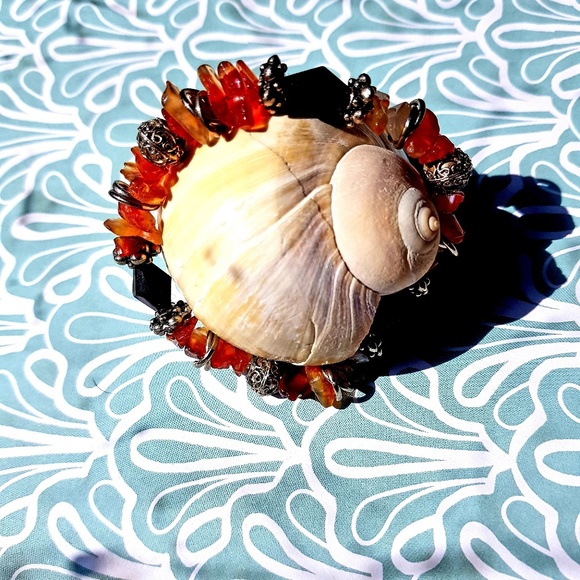 Beautiful Bracelet - Picture 2 of 2